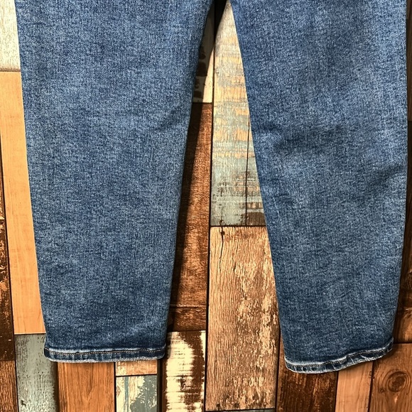 Verevet 27 blue wash paper-bag top jeans with belt - Picture 14 of 16